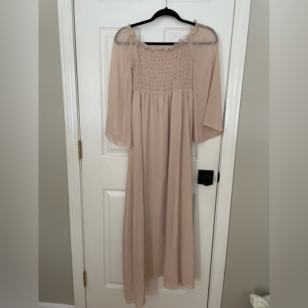 Beige maxi dress ✨